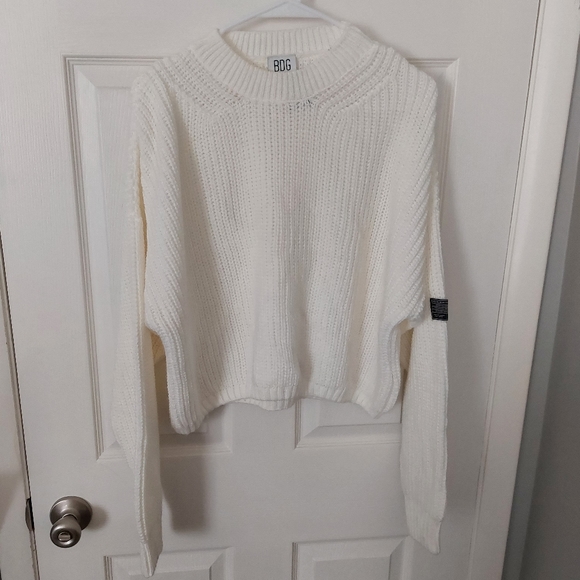 Urban Outfitters BDG Cream Sweater, Size Large - Picture 2 of 5